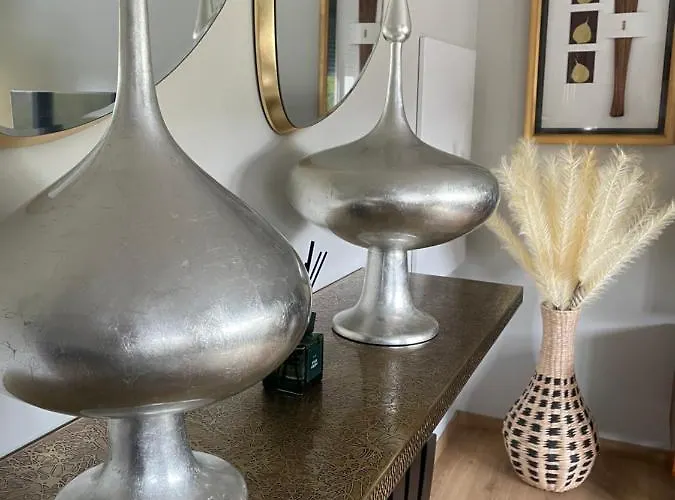 Appartement Yves Saint Laurent/ Coco Chanel